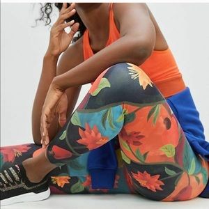 SOLD Farm Rio Lydia Leggings